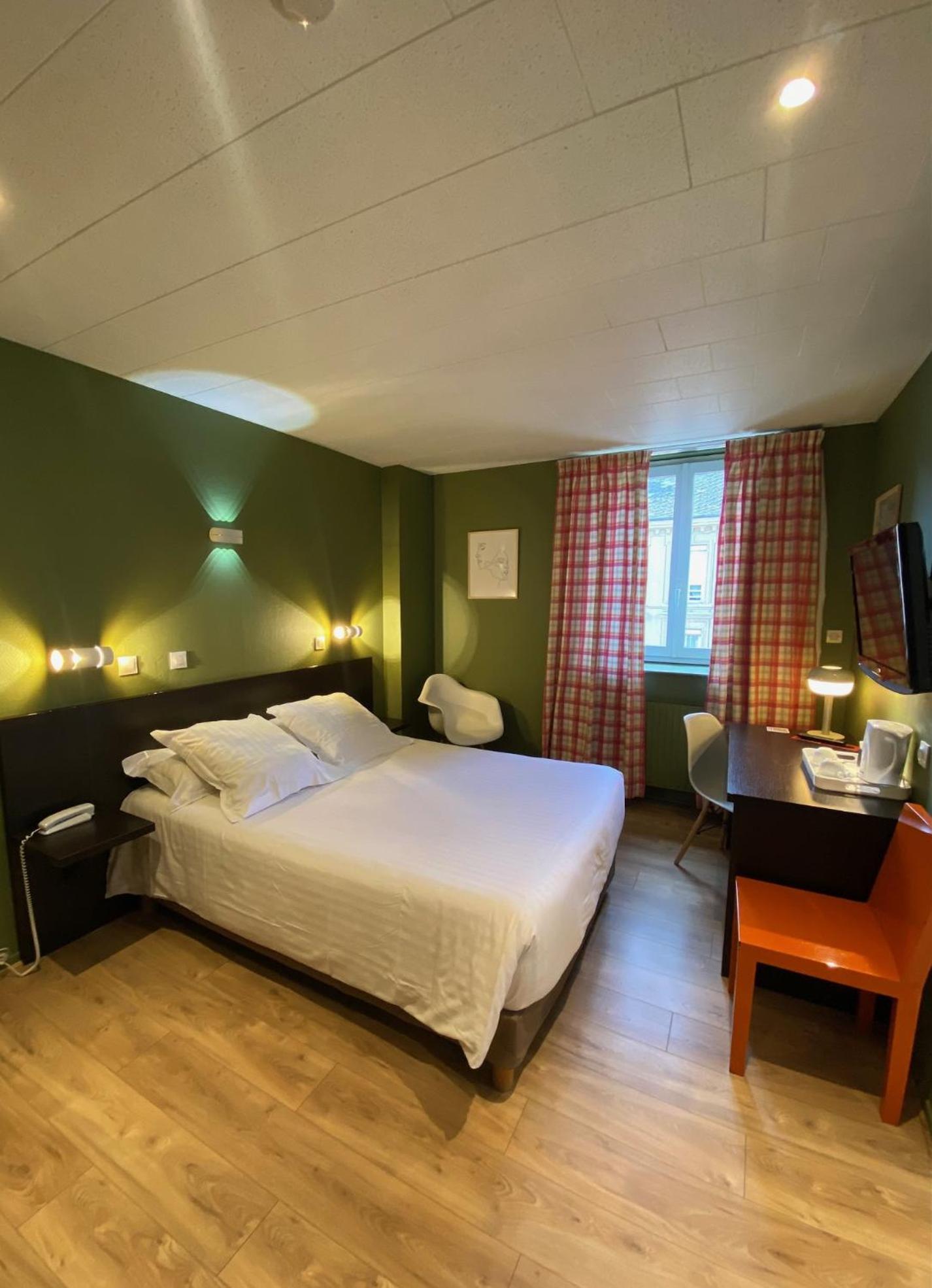 Hotel Le Pelican Charleville-Mézières Exteriér fotografie