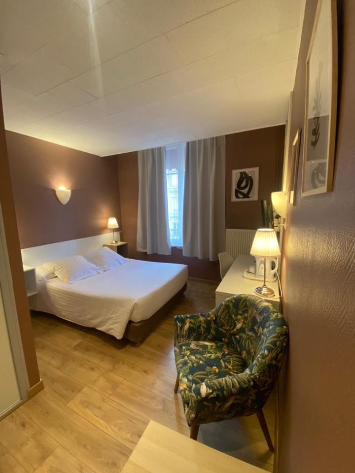 Hotel Le Pelican Charleville-Mézières Exteriér fotografie